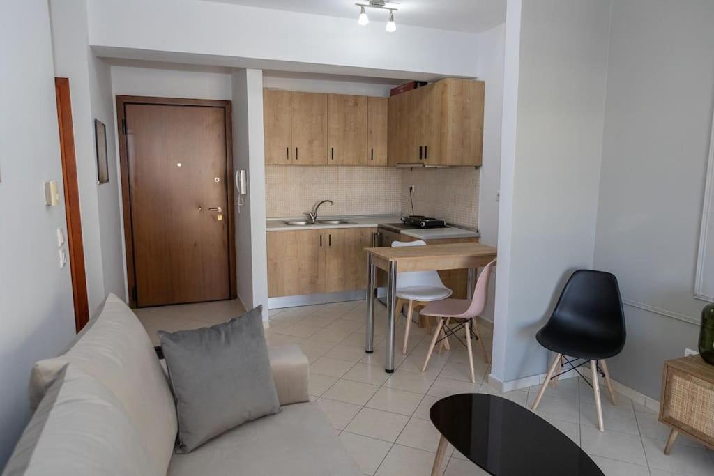 Luxury In The Center Of Apartment *